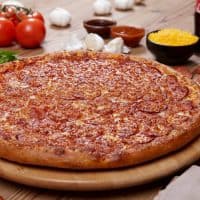Domino’s Pizza – Lóuhólar